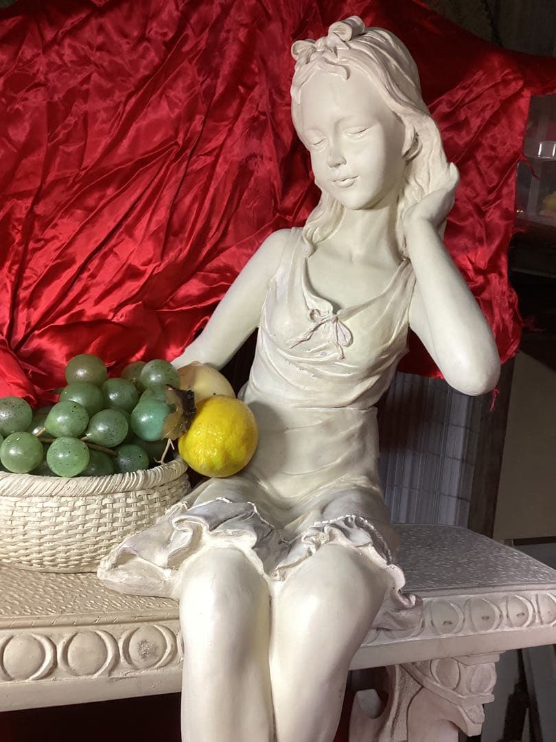 中国製 大理石調 樹脂製 ヴィーナス像 最大幅60㎝高さ70㎝ ホワイト