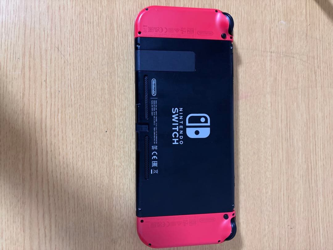 Nintendo Switch 本体 赤色ジョイコン付き