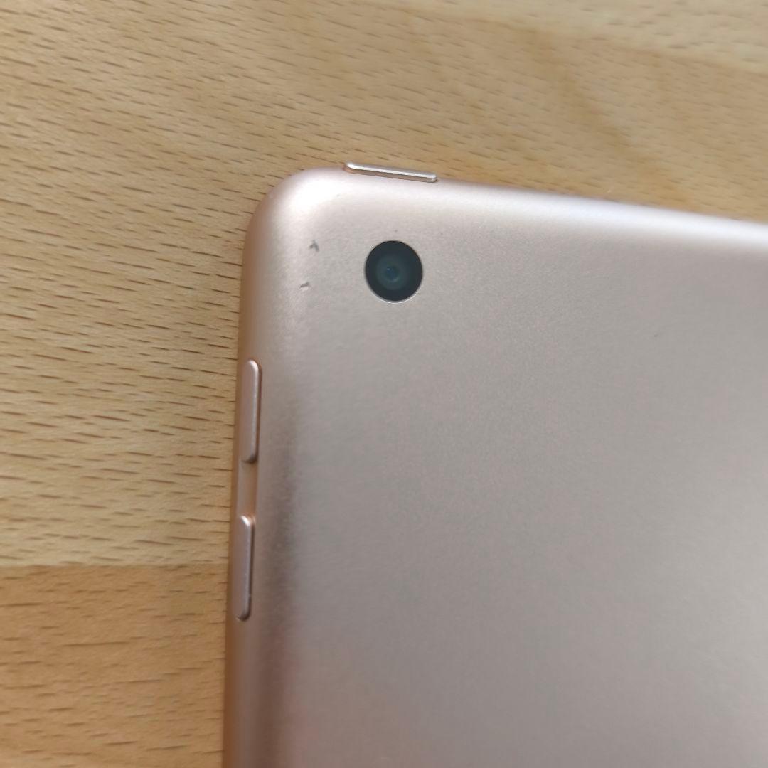 iPad (6th Generation) 32GB ゴールド Wi-Fi
