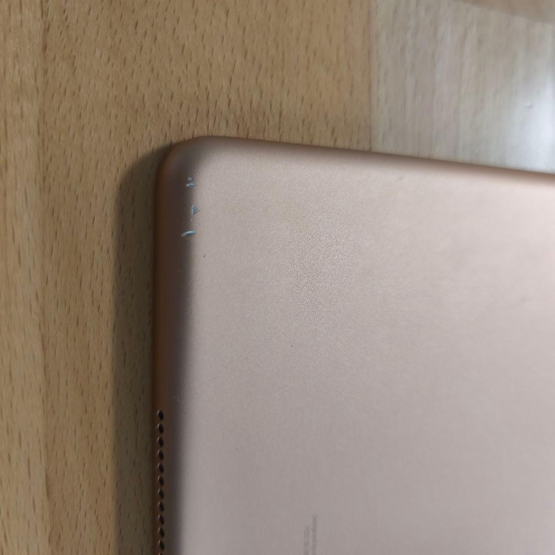 iPad (6th Generation) 32GB ゴールド Wi-Fi