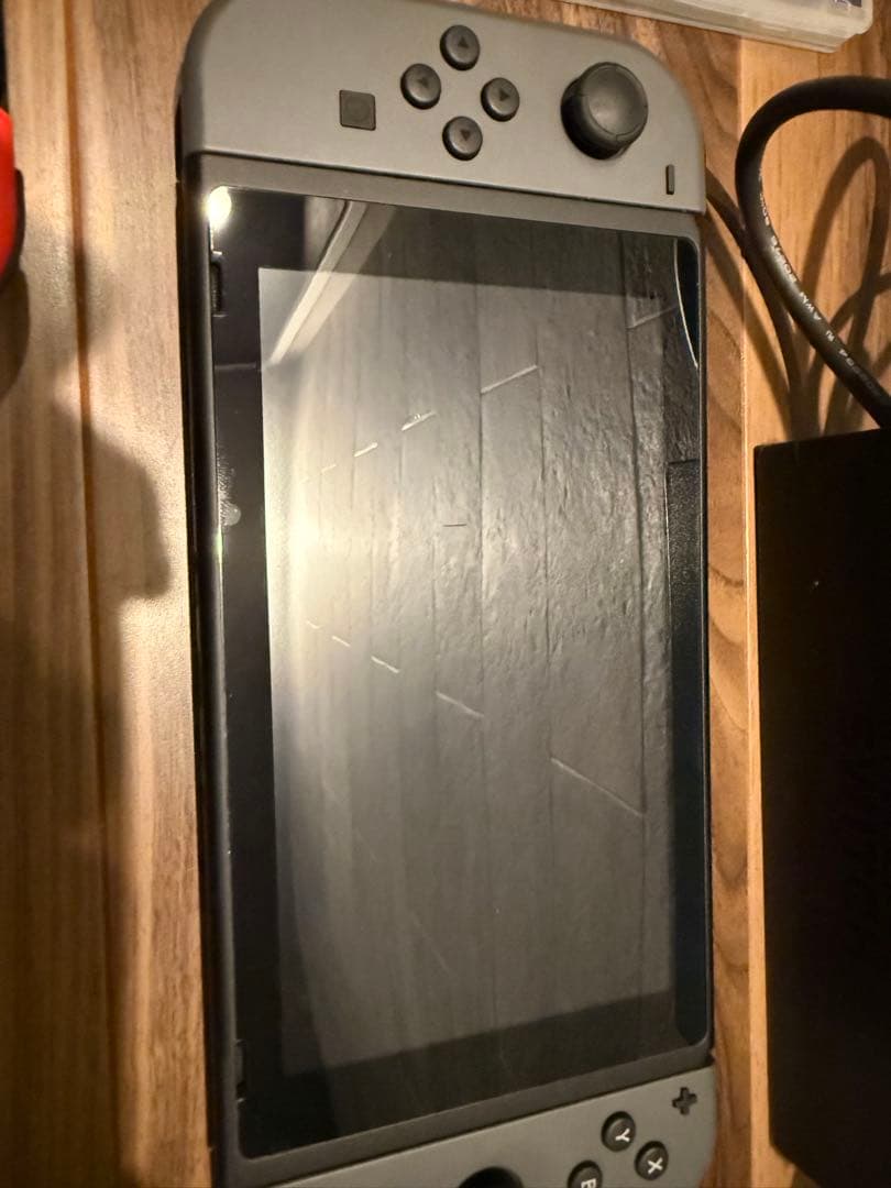 Nintendo Switch 本体＋プロコン＋ソフト2本＋充電器