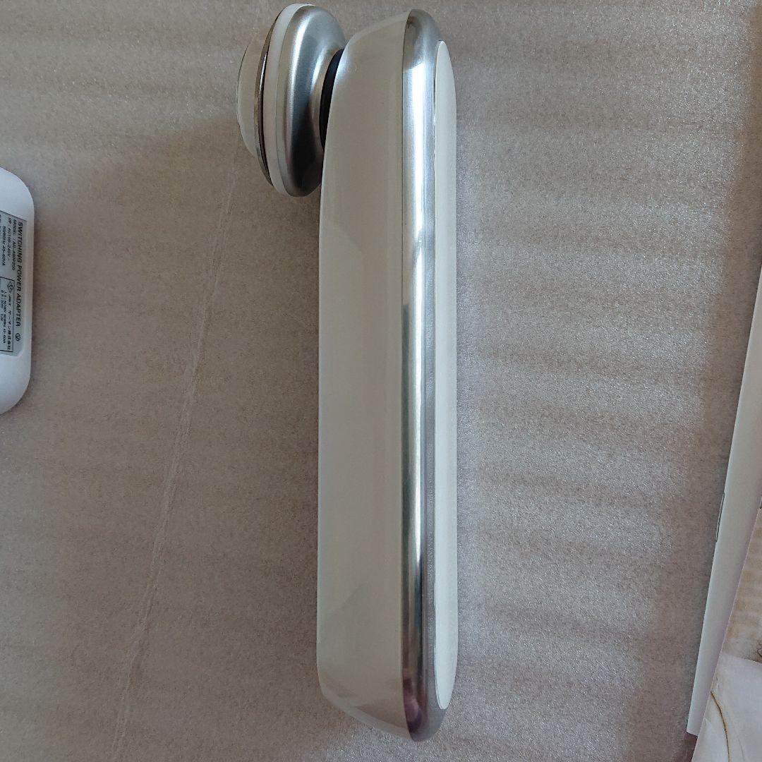 ヤーマン美顔器      YA−MAN HRF-1