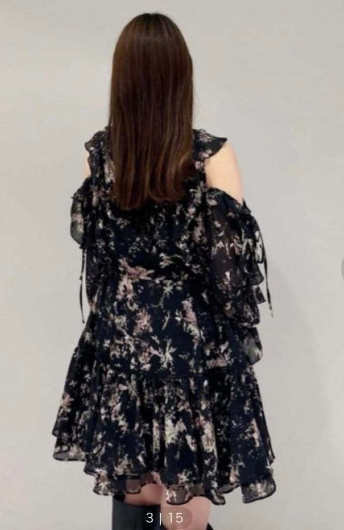 新品タグ付き　SNIDEL プリントフリルミニワンピース