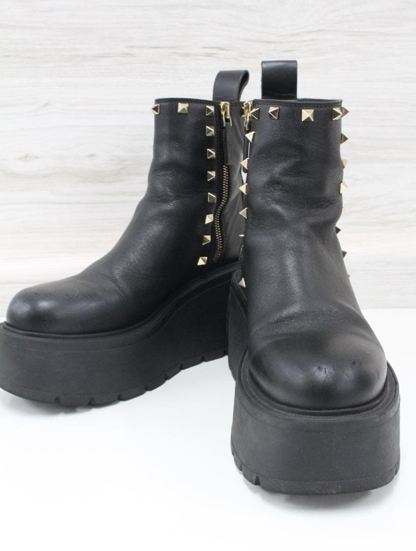 ▲ヴァレンティノガラヴァーニ プラットフォーム スタッズショートブーツ
