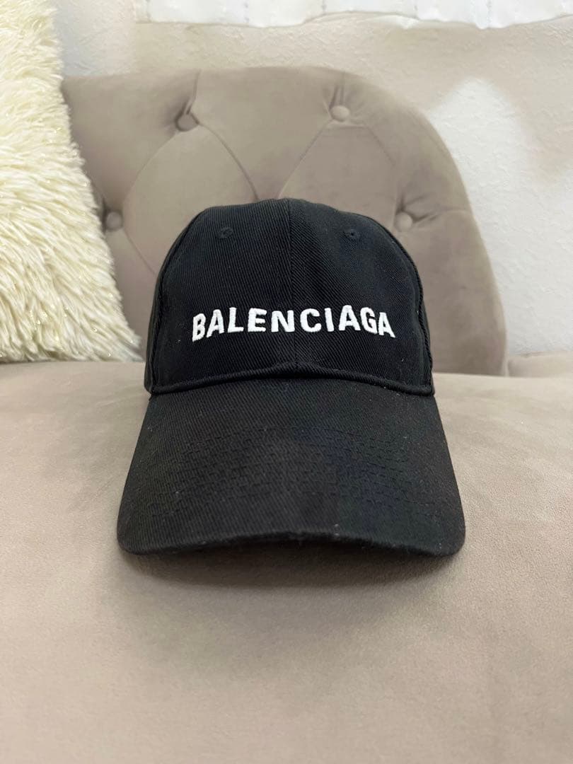 BALENCIAGA バレンシアガ キャップ 黒 ロゴ
