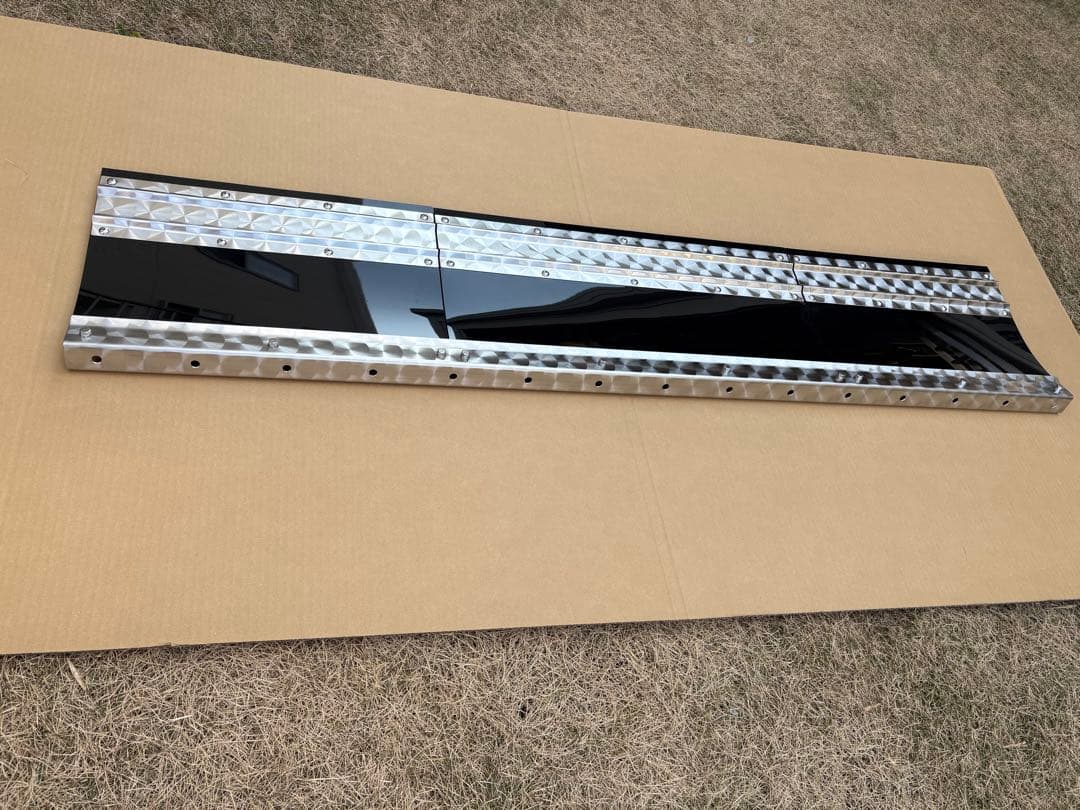 カズ　長タレ　ウロコ　三分割