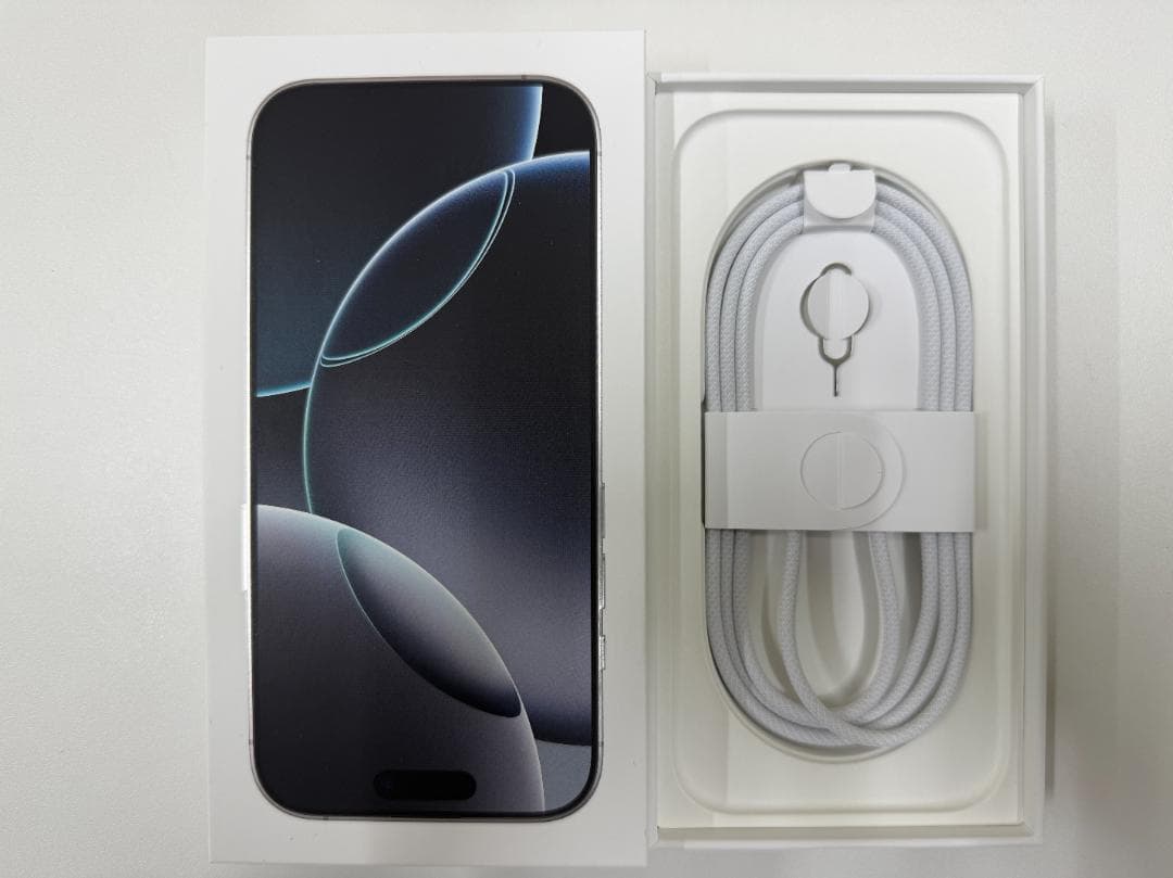 AppleCare 美品 iPhone16Pro ホワイトチタニウム 512GB