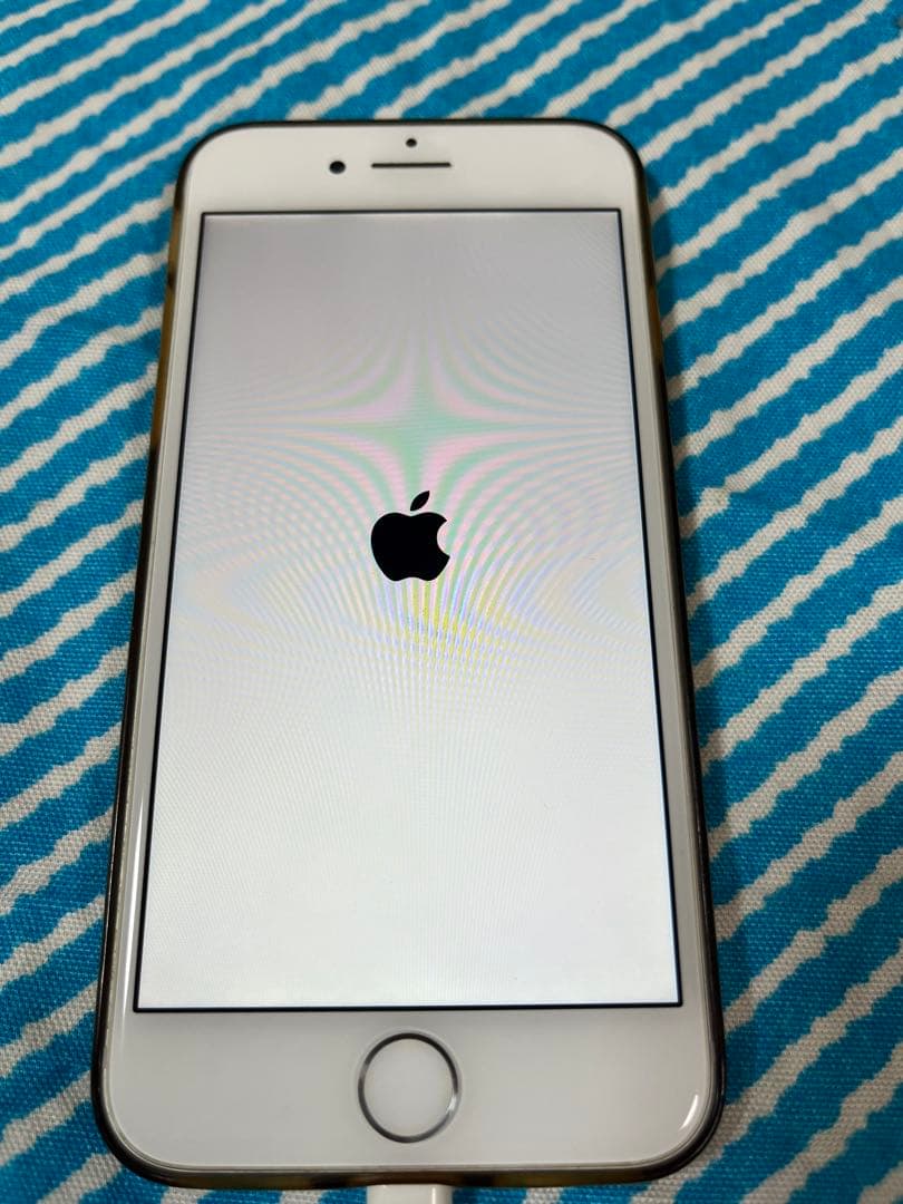 【美品】iPhone8 SIMフリー　64GB 中古