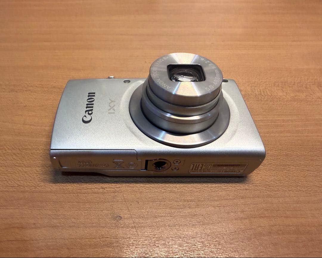 Canon IXY 200 コンパクトデジタルカメラバッテリー充電器ケースセット