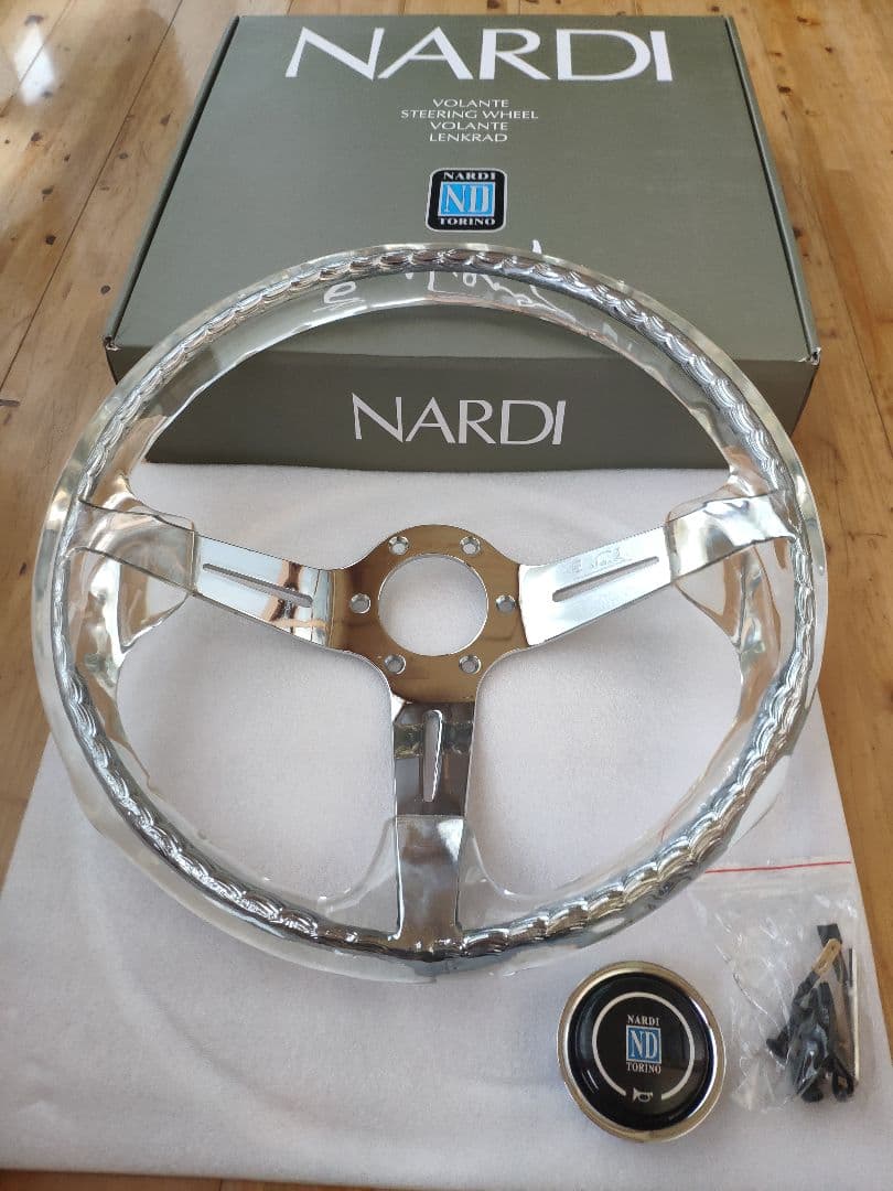 新品・未使用品 アクリル ツイスト ステアリング クリアー 3スポーク