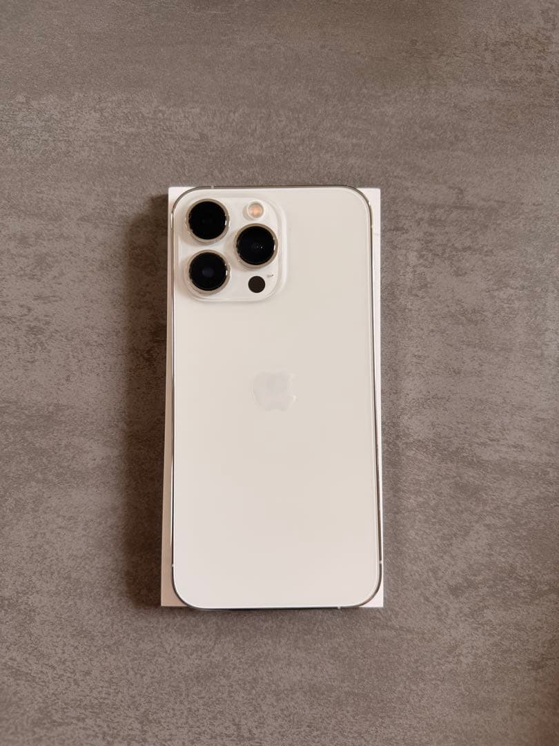 Apple iPhone 13 Pro ホワイト 本体 イヤフォン付き