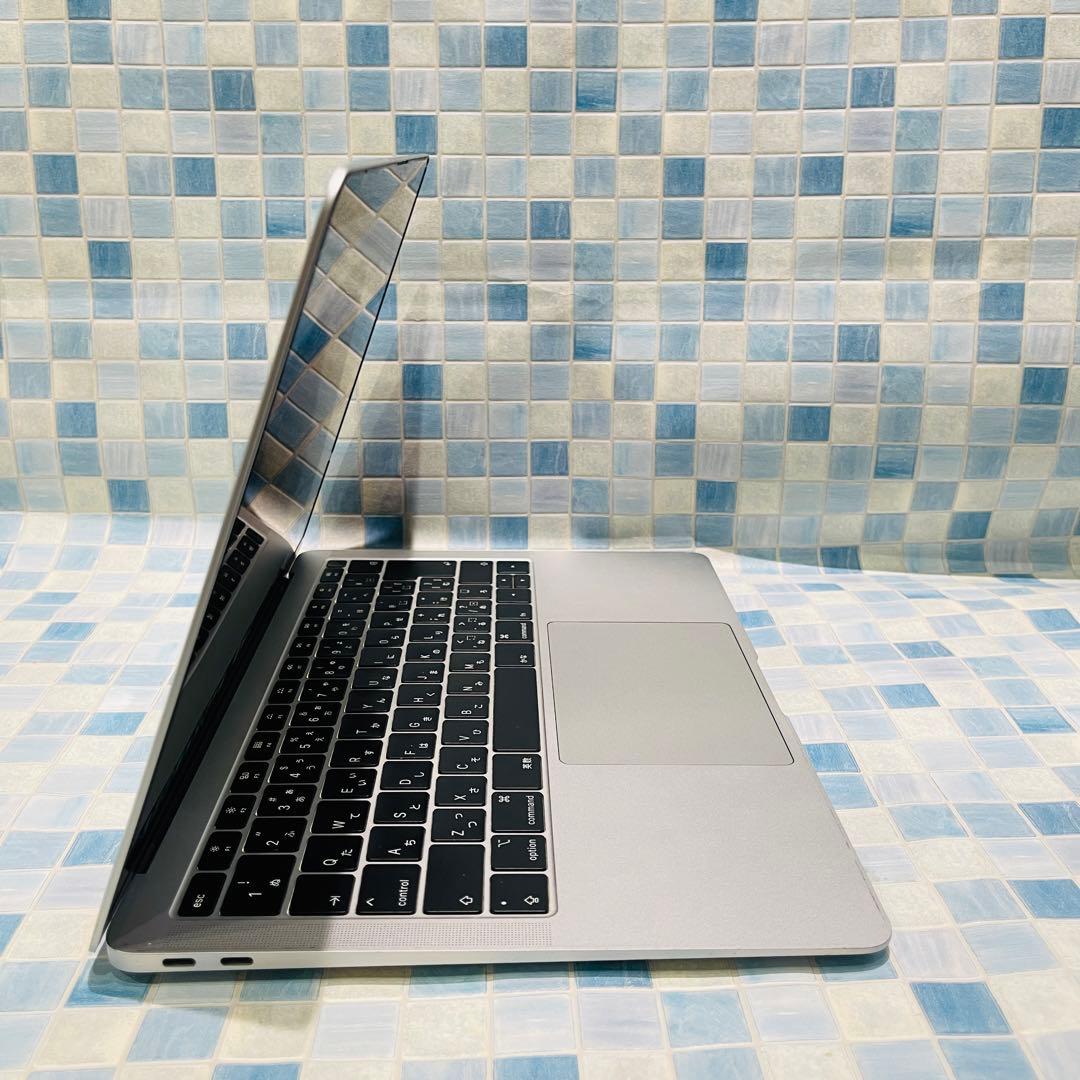MacBook本体 MacBook Air 2018 Core i5 13.3 8GB 128GB