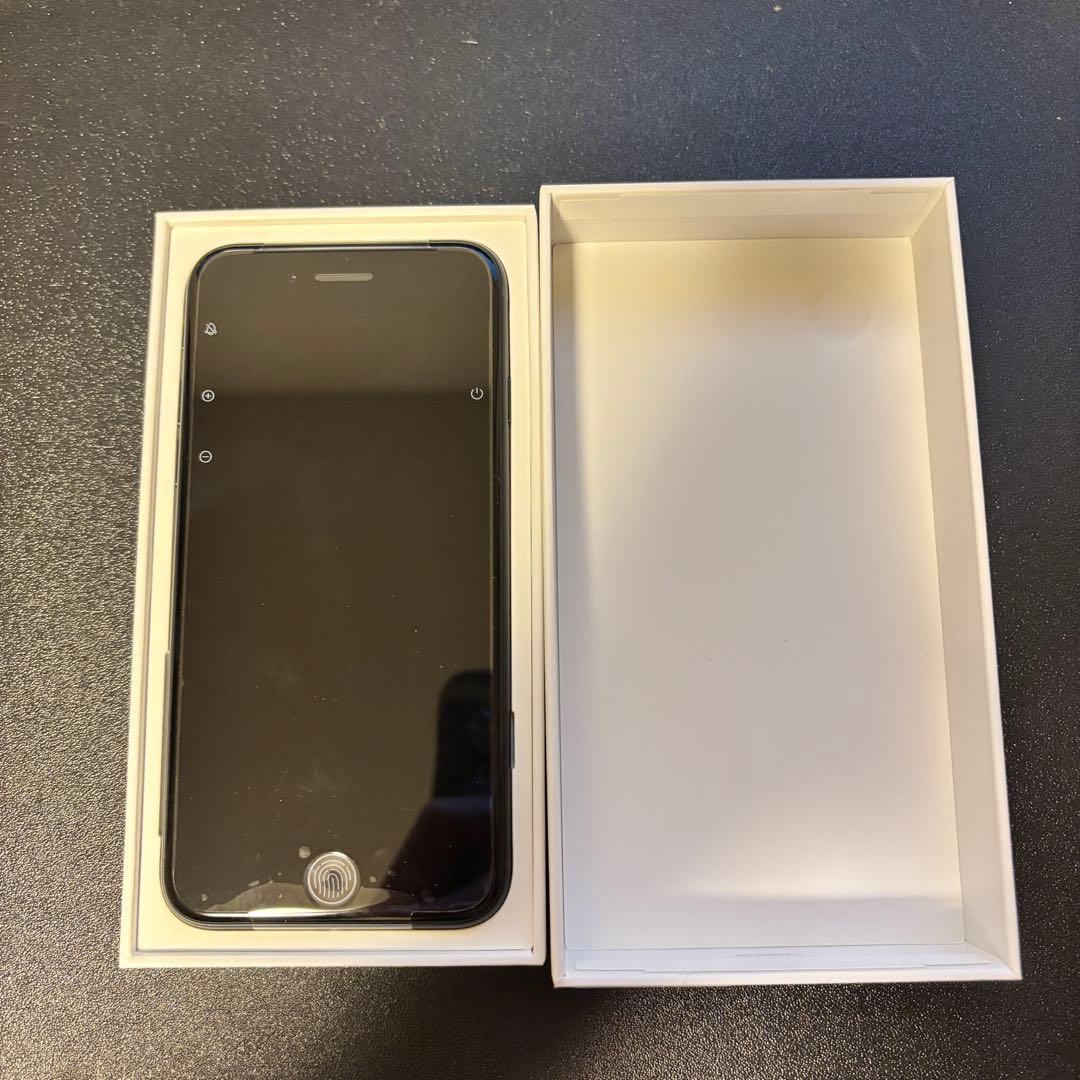 Apple iPhone SE (第3世代) ブラック