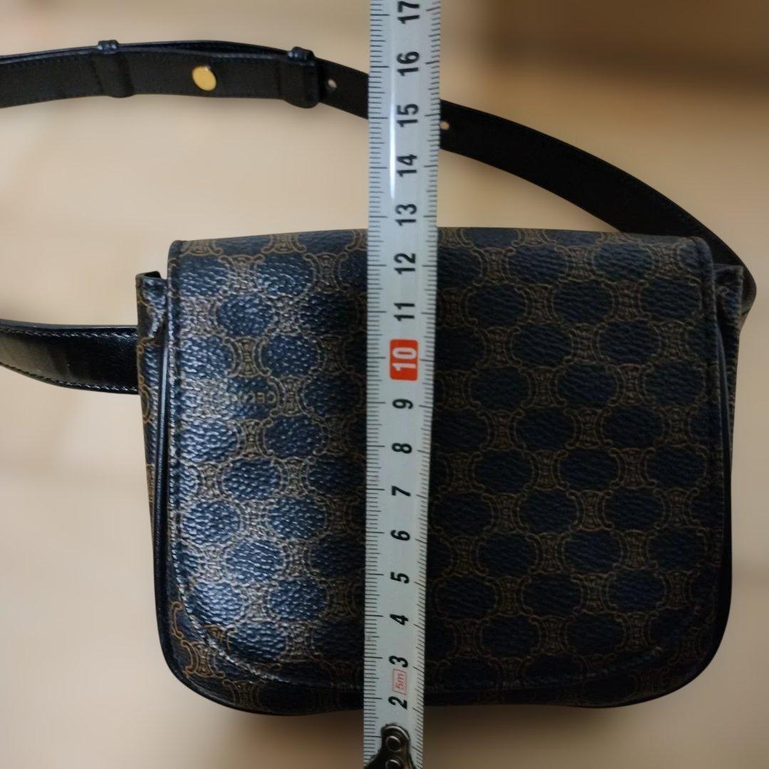 CELINEブラックドットパターンボディウエストバッグ