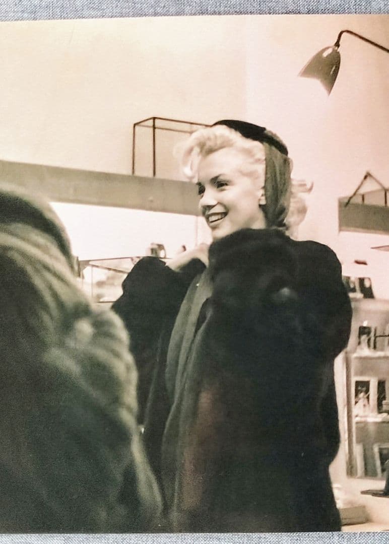 元値の半額！最終価格です【世界に３枚のみ】生写真 マリリン・モンロー