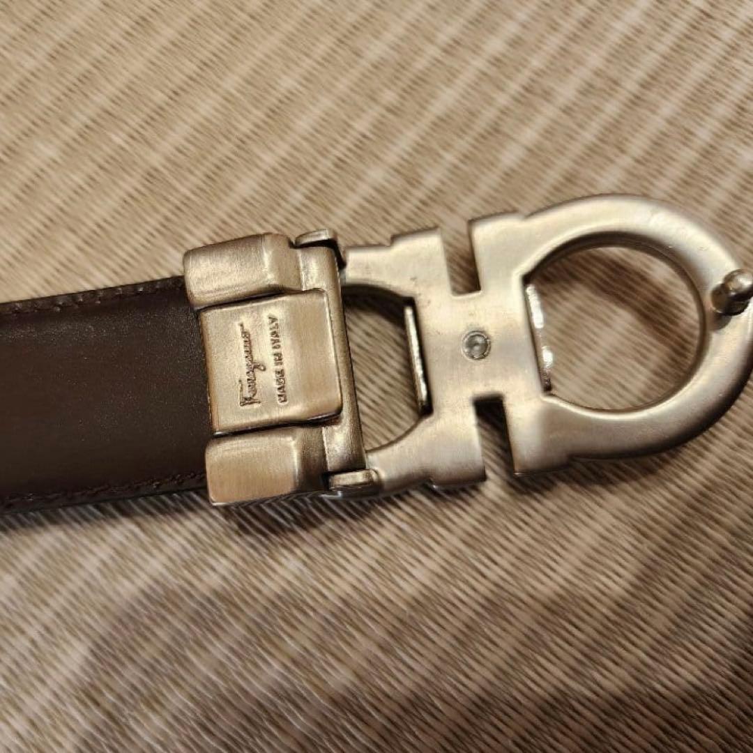 Ferragamo（フェラガモ）メンズベルト　黒レザー　US UK drip