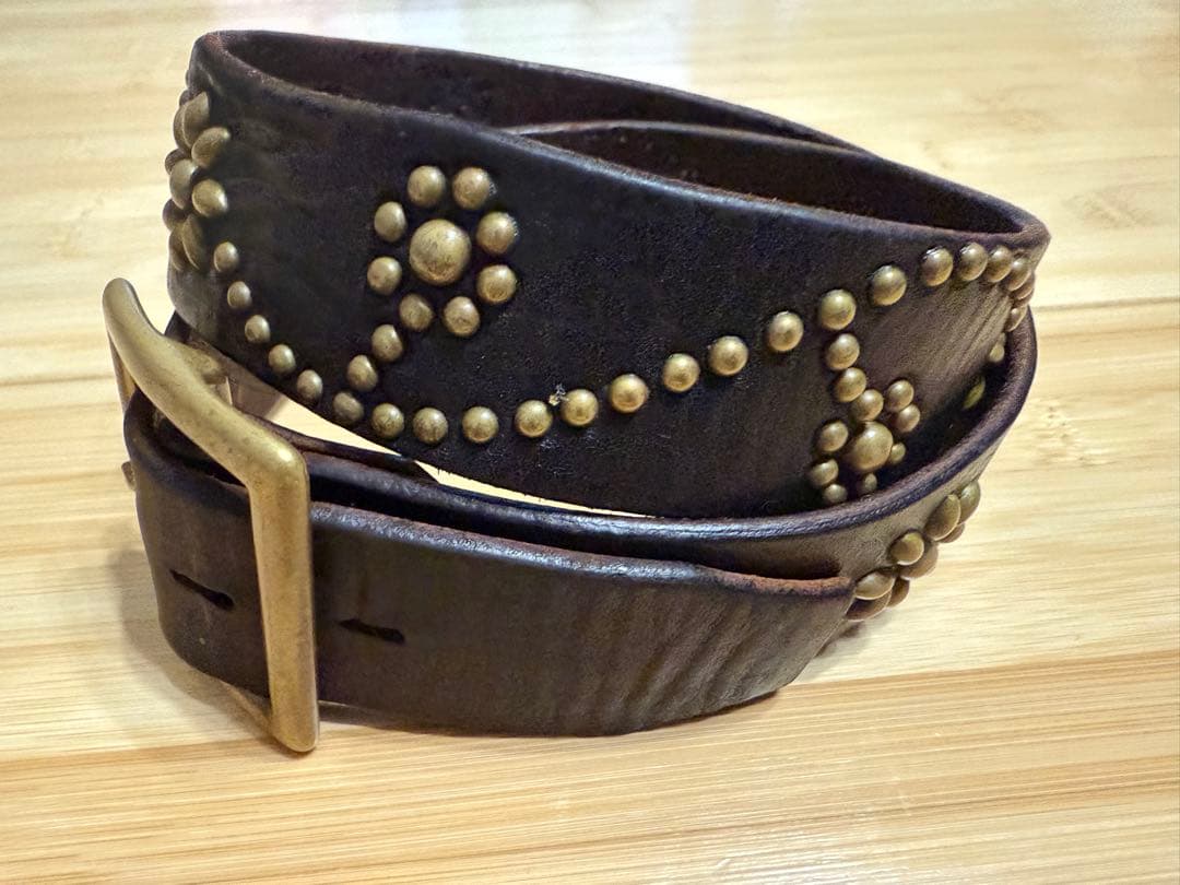 初期⭐️HTC⭐️フラワーベルト⭐️ダークブラウンレザー×ブラススタッズ⭐️34