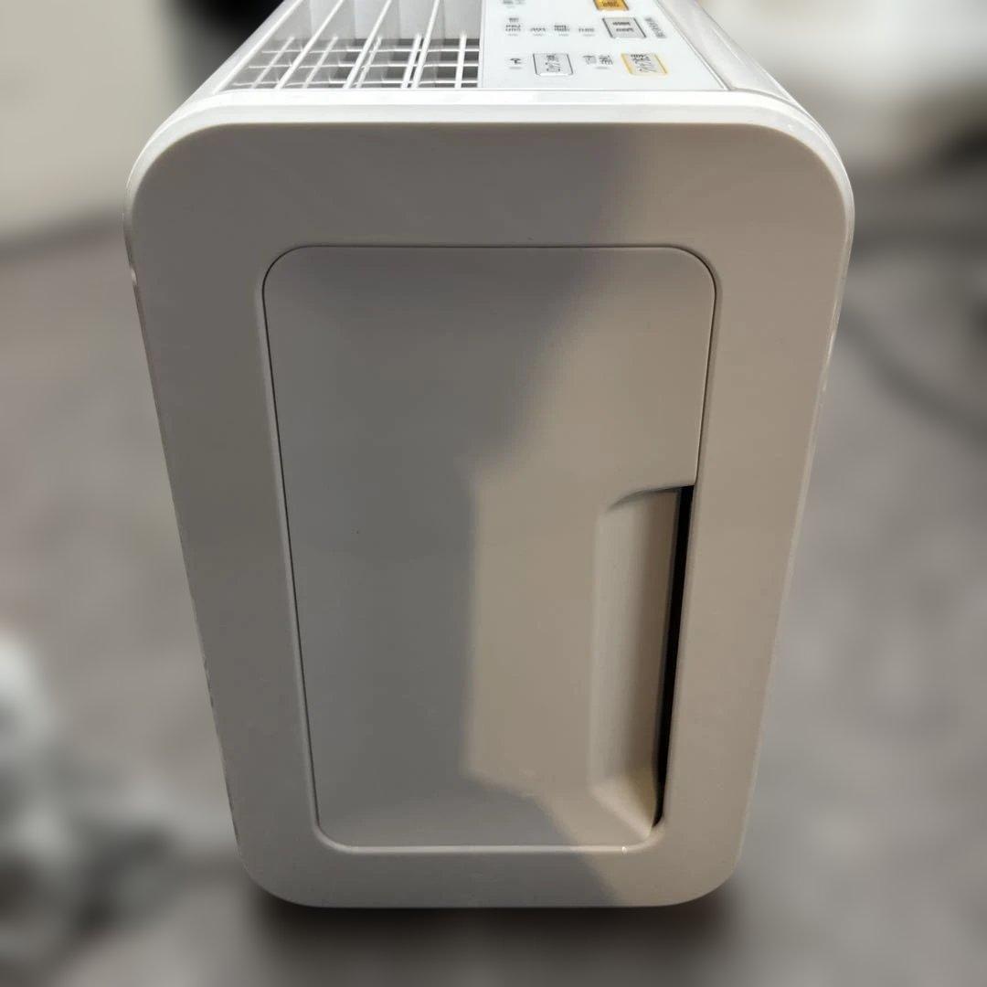 PLAZION プラズィオン 小型脱臭機 DAS-15K-W 2020年製