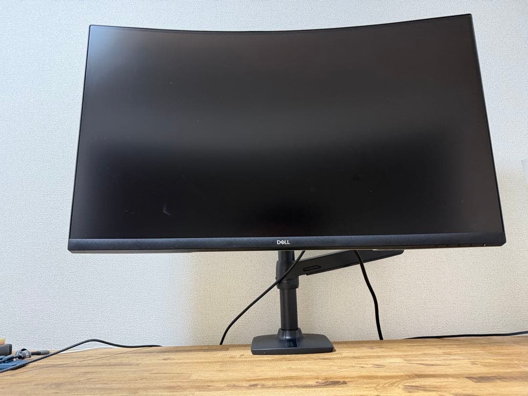 Dell S3221QS 31.5インチ ＋ エルゴトロンモニターアーム