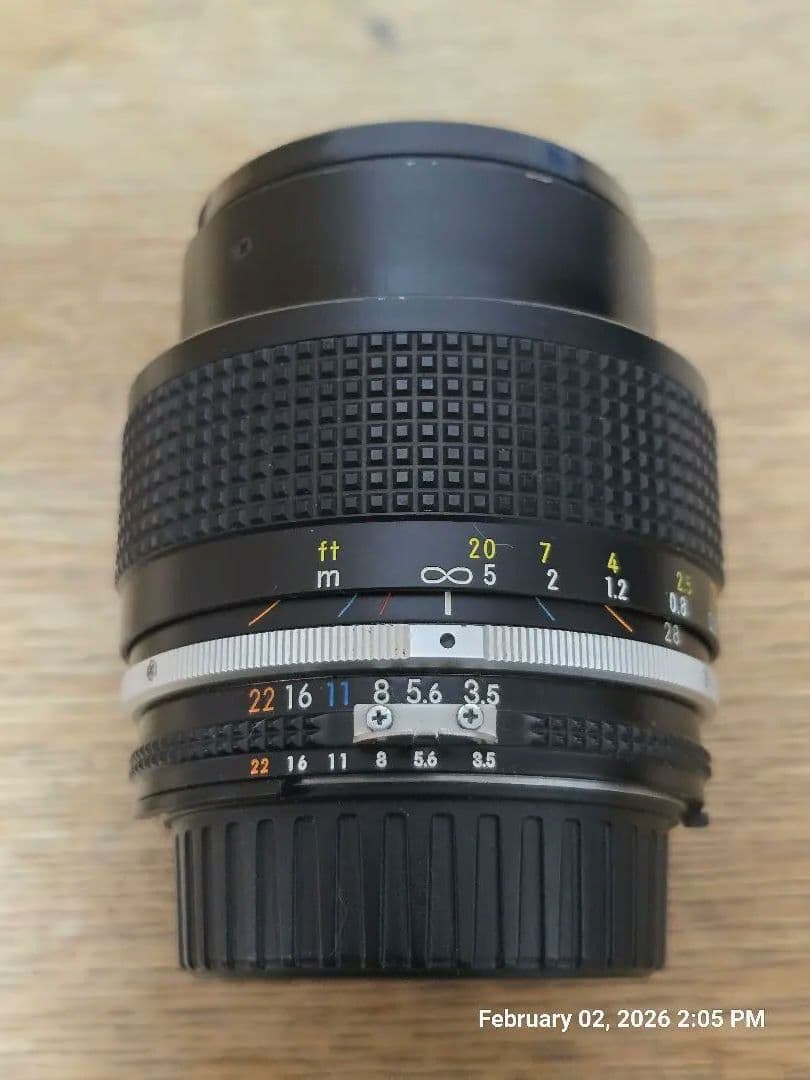 Nikon 28-50mm f/3.5 ズームレンズ