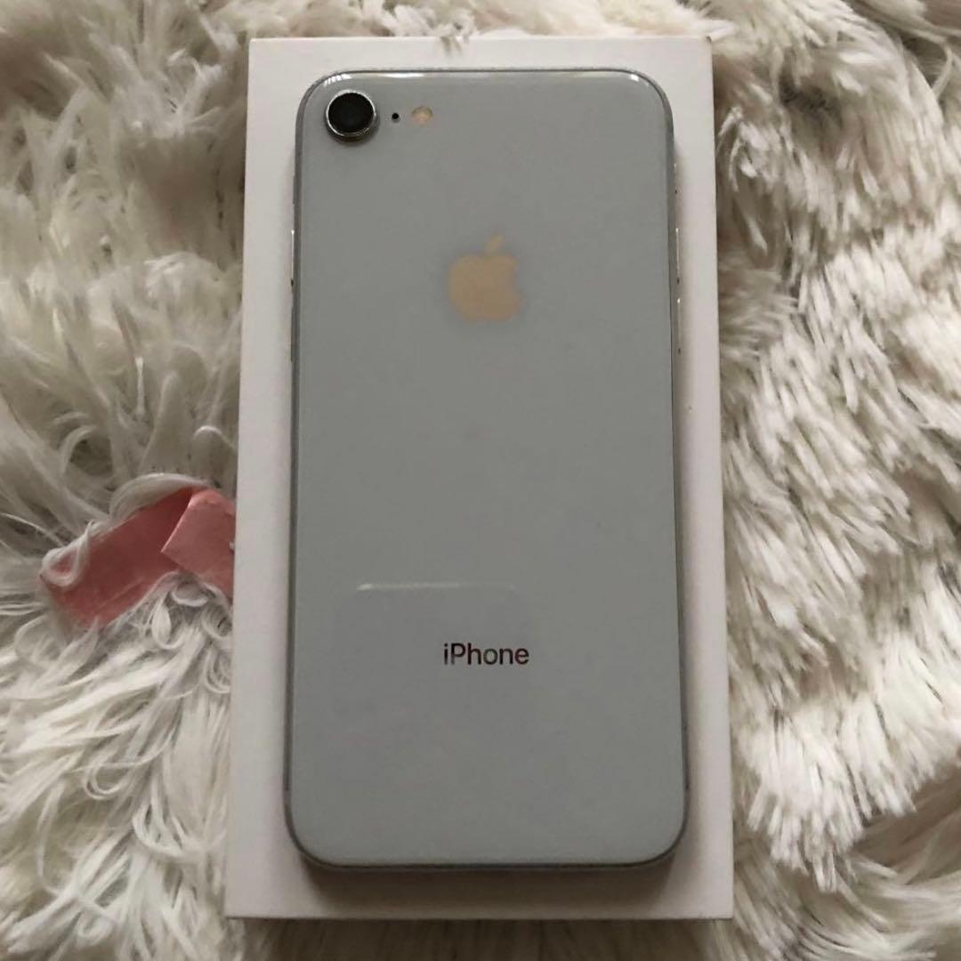 【すぐ発送】iPhone 8 64GB 【早い者勝ち】