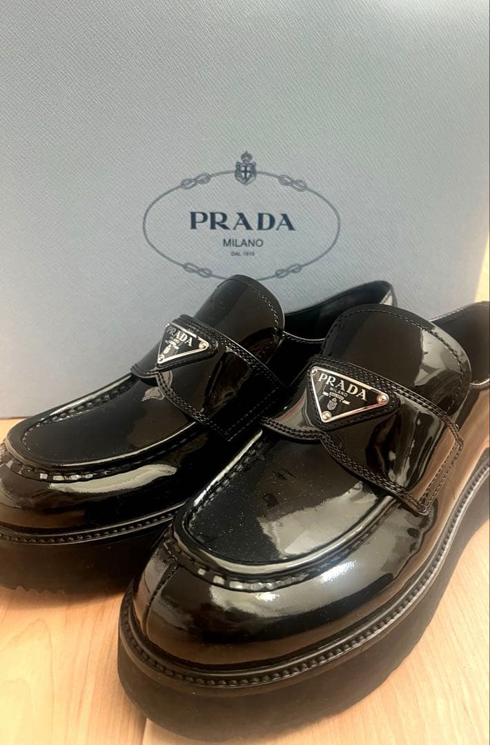⭐️美品⭐️PRADA エナメル 黒 36サイズ