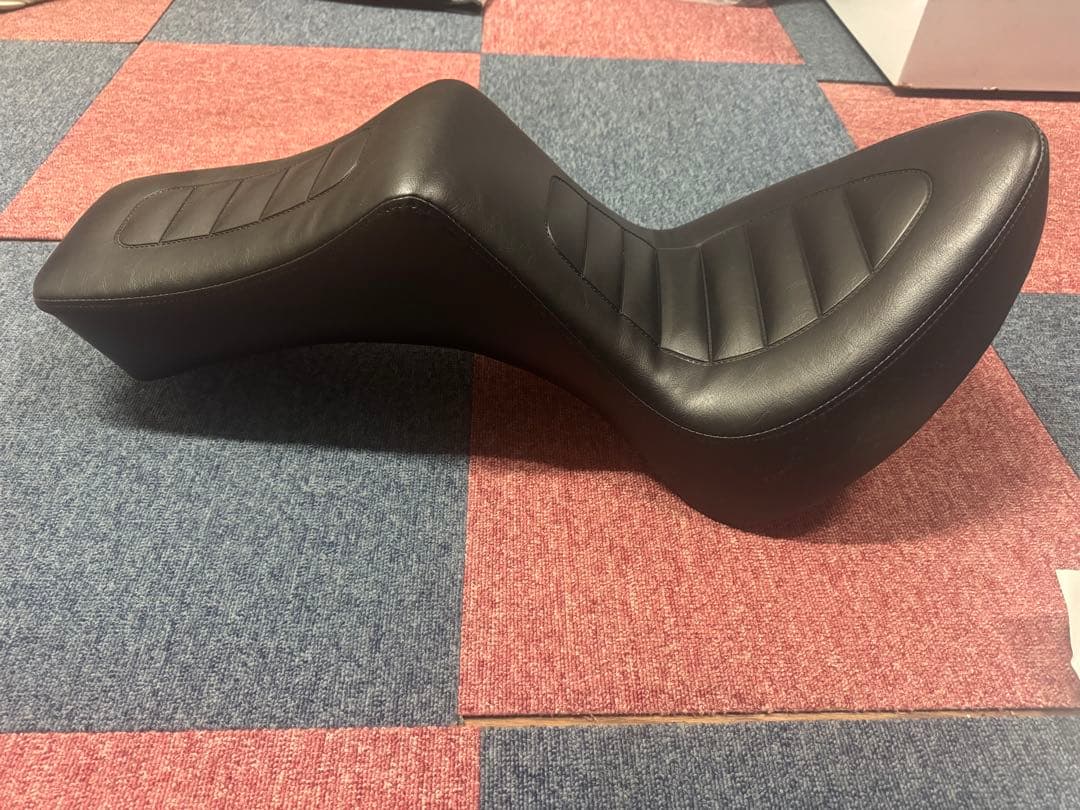 ドラッグスター400 アメリカンドリームス キング&クイーンシート