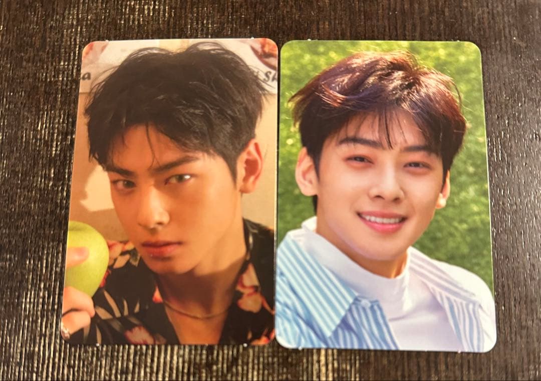 ASTRO 2019SEASON'S GREETINGS シーグリ ウヌ トレカ