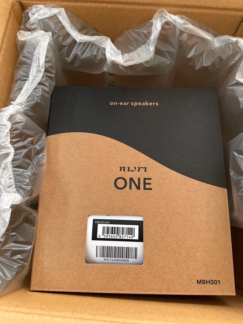 nwn ONE ワイヤレスヘッドホン MBH001