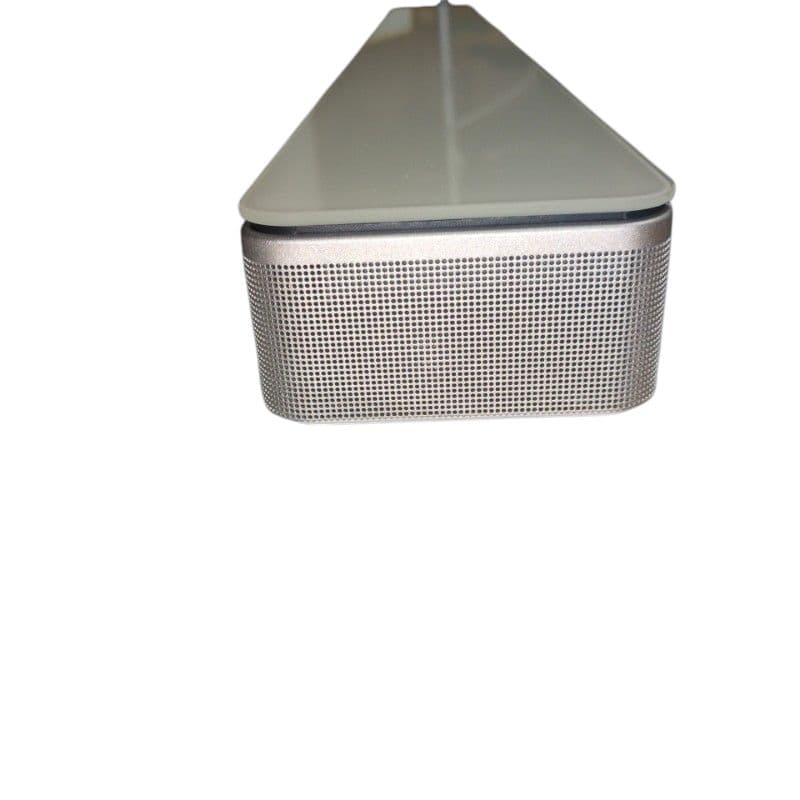 美品　Soundbar　700 BOSE サウンドバー ホワイト ボーズ