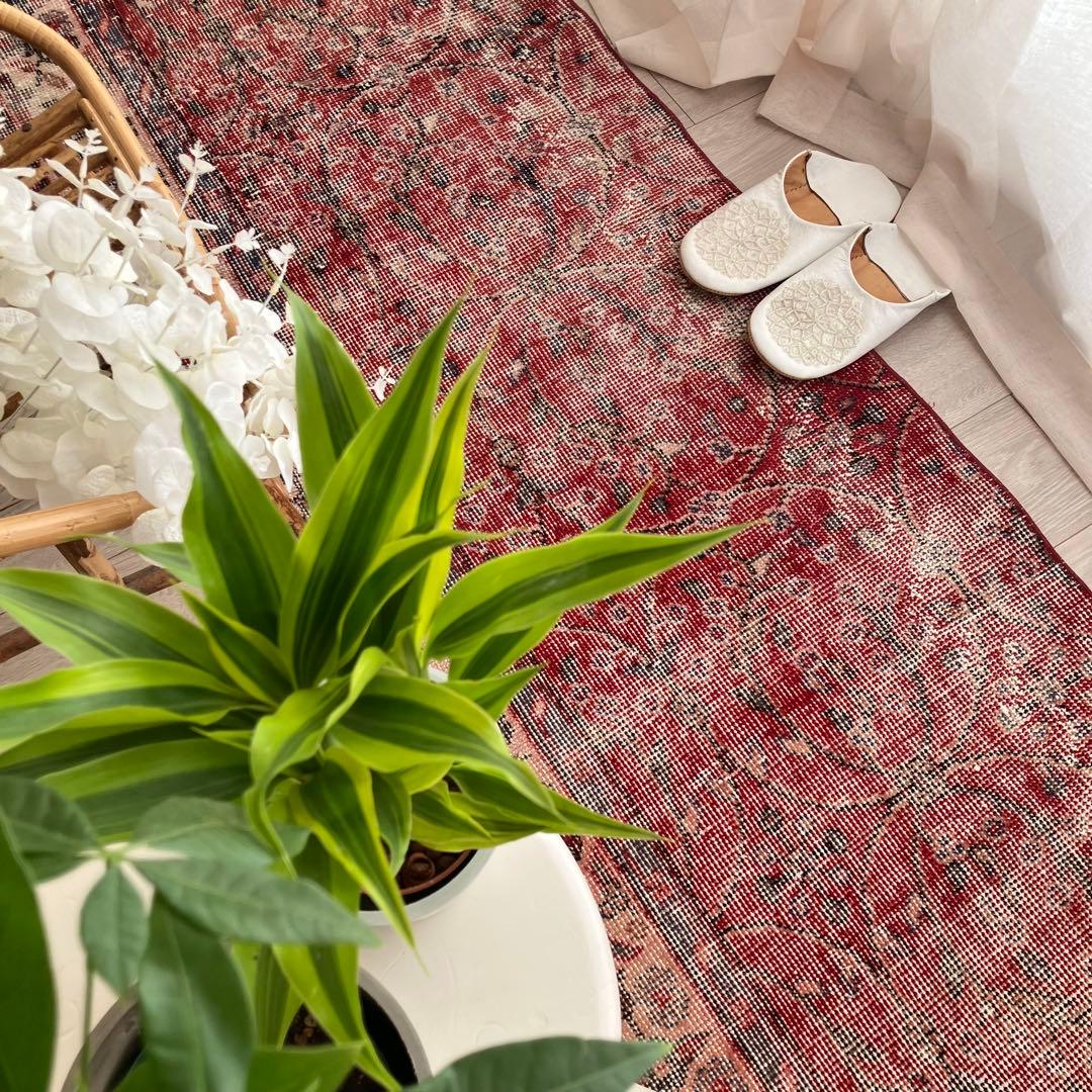 レッド64×222フローラル　ミルキー　ランナー　ロング　トルコヴィンテージラグ