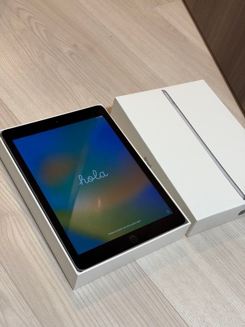 Apple iPad 第5世代 32GB スペースグレー