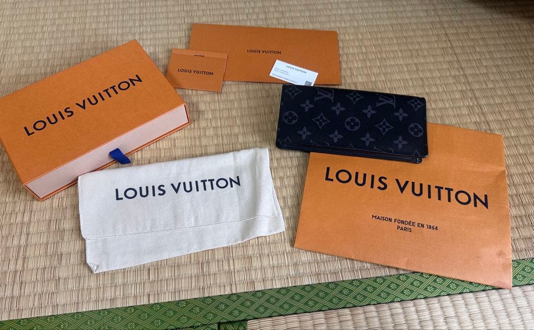 LOUIS VUITTON ポルトフォイユ・ブラザ