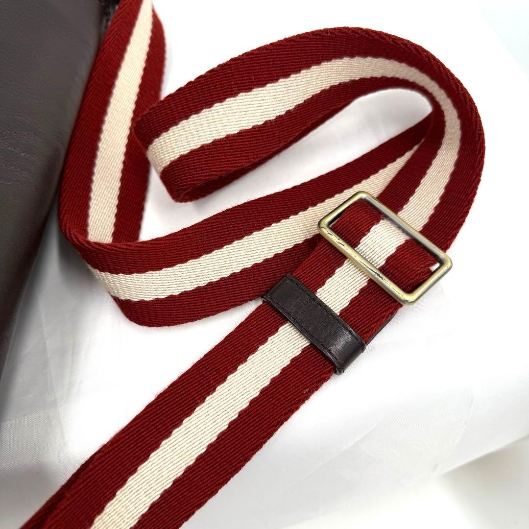 ✨美品✨BALLY バリー レザー メッセンジャーバッグ A4対応 ブラウン