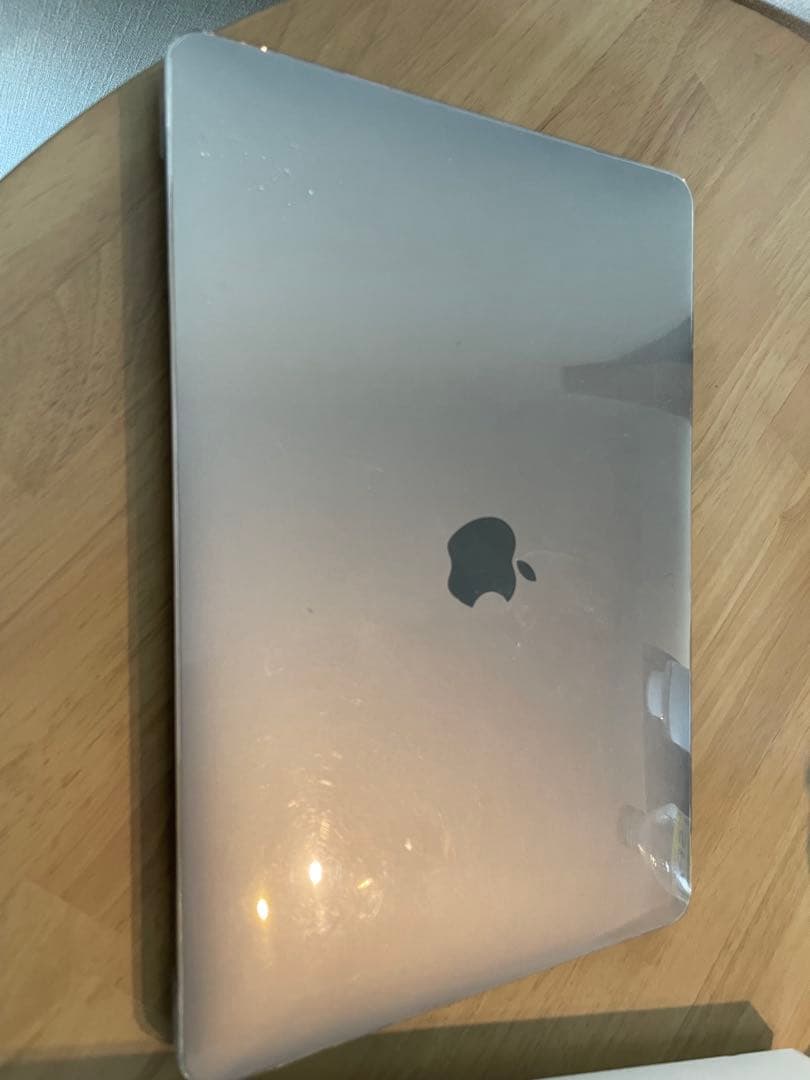 MacBook air M1 （2020）本体のみ　※ジャンク（画面割れ）