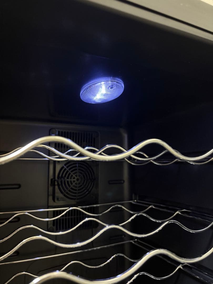 ワインセラー ガラス扉 32本　78L