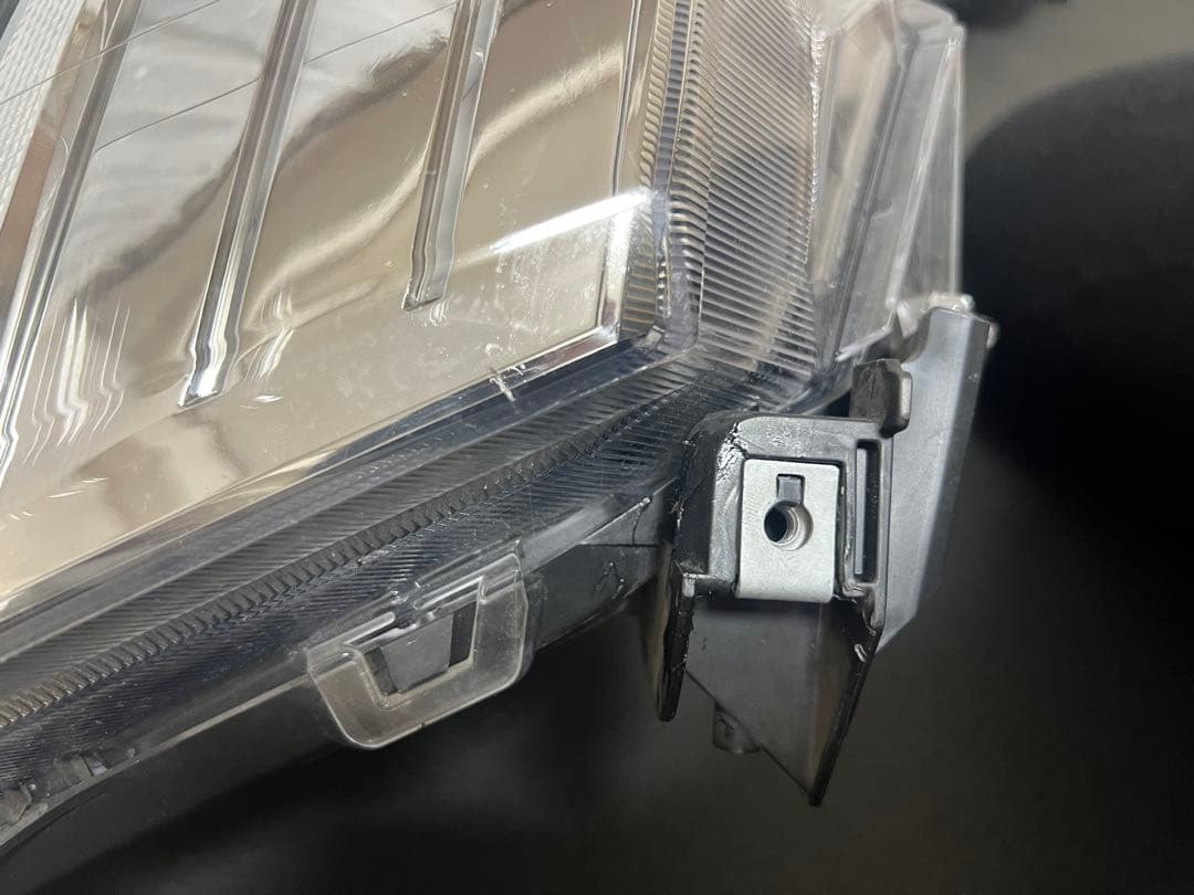 ヴェルファイア後期3連ゴールデンアイズ右ヘッドライト