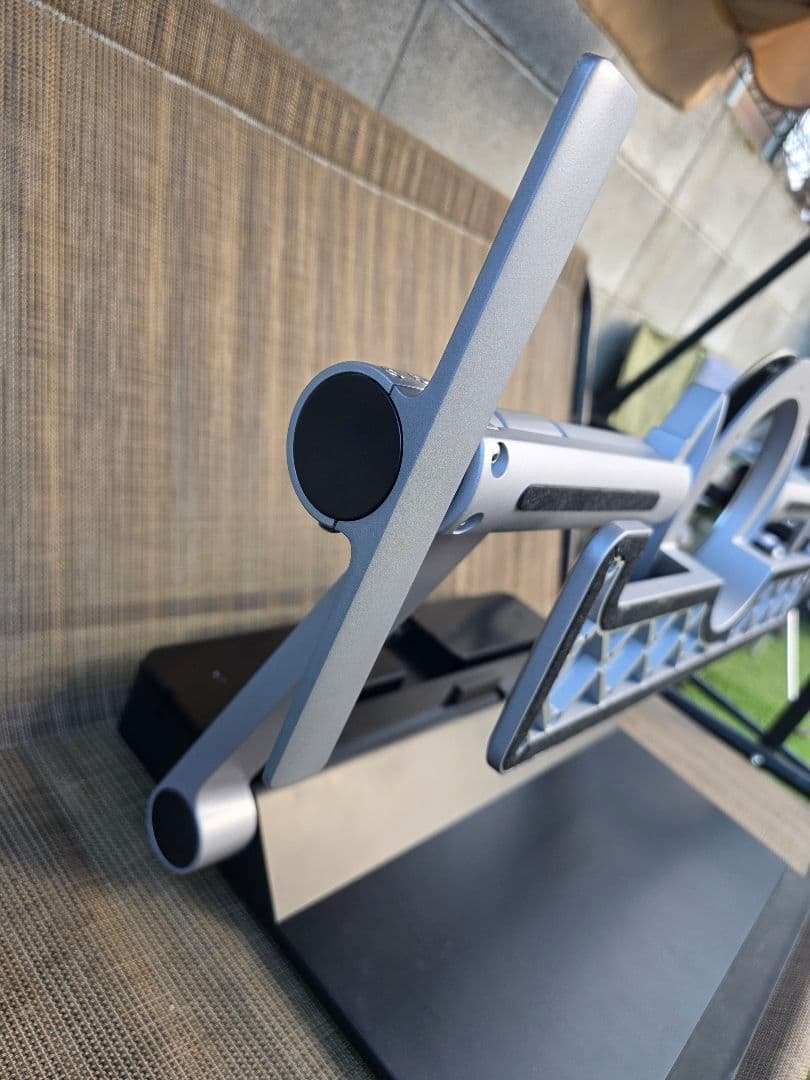 Wacom Cintiq Pro 24用 Wacom Ergo Stand