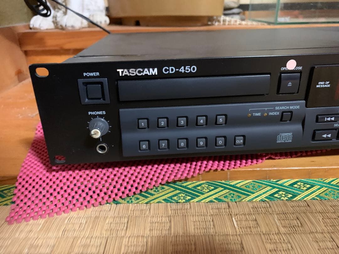 動作品　TASCAM　業務用CD　プレーヤー　CD-450