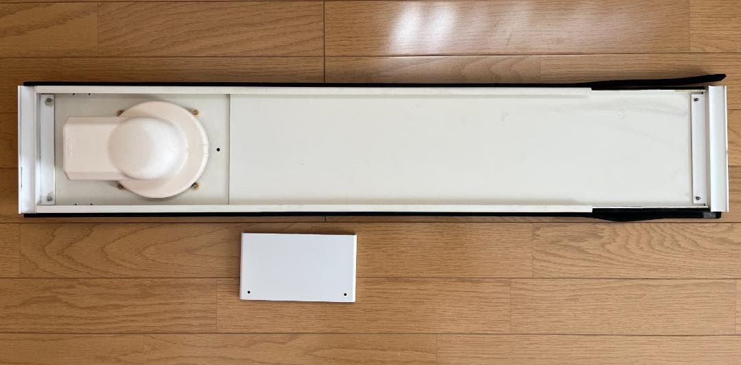 トヨトミ スポット冷暖エアコン　TAD−22KW 【20年製】