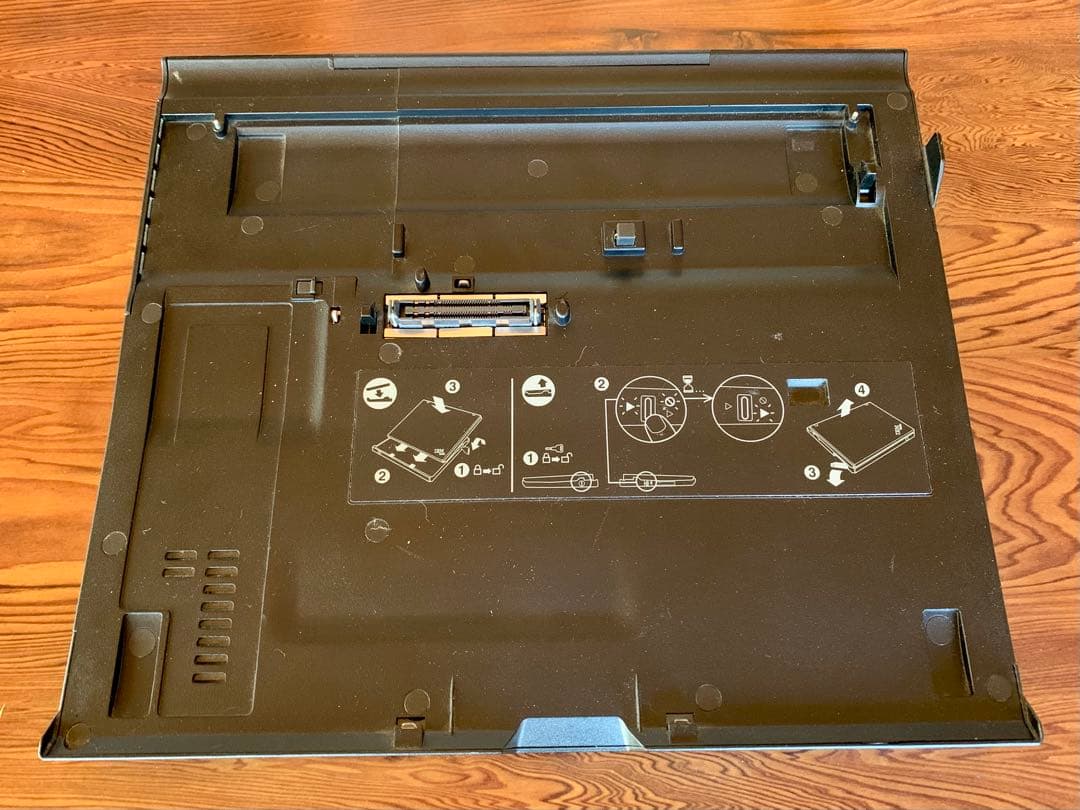 Windowsノート本体 ThinkPad X61 + UltraBase