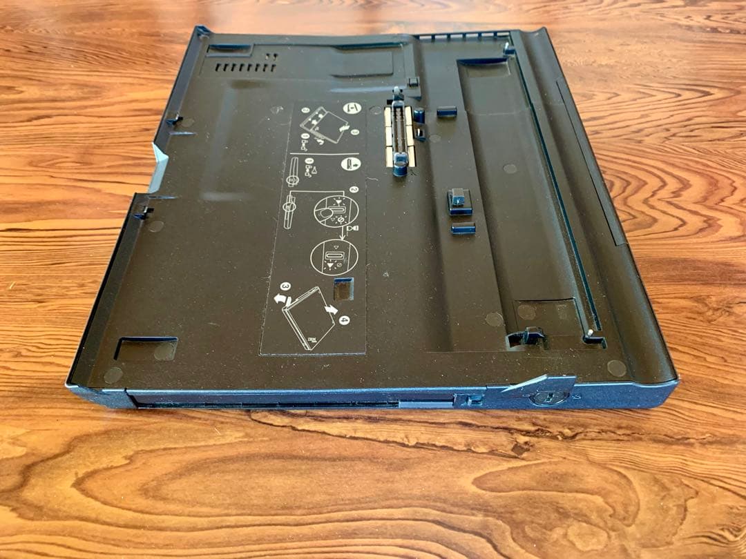 Windowsノート本体 ThinkPad X61 + UltraBase