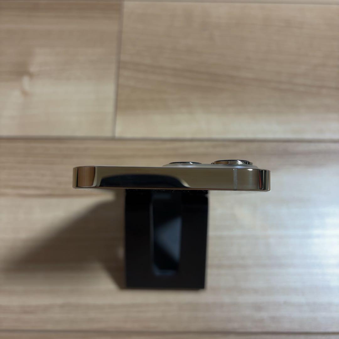 美品 バッテリー新品 iPhone13 Pro 256GB ゴールド
