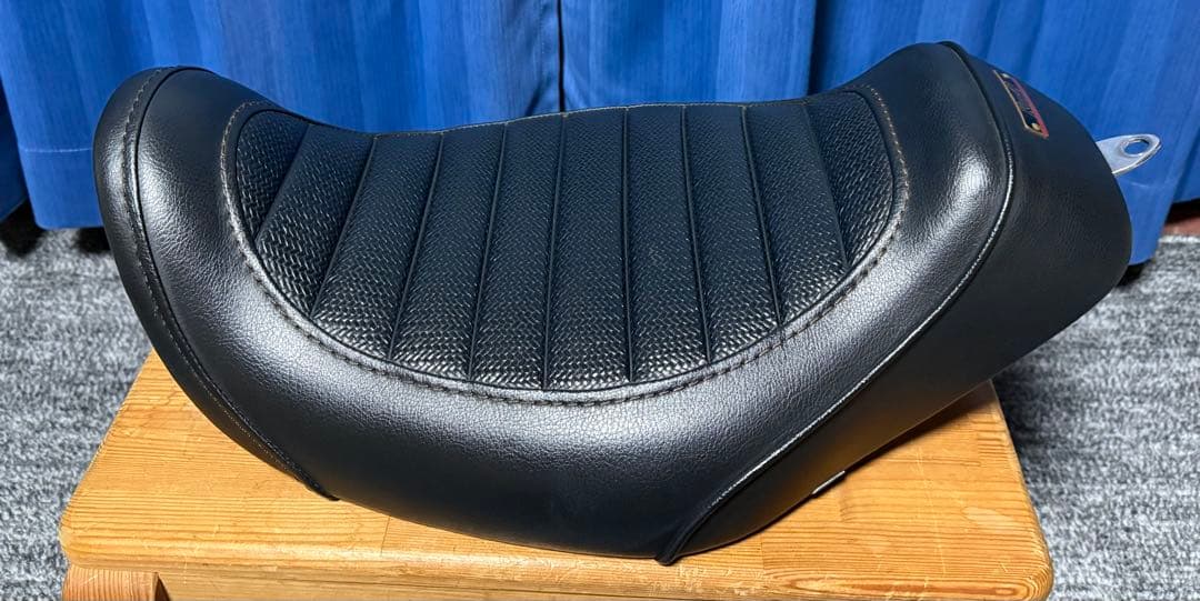 ハーレー ダイナ K&H S-5802T ソロシート シングルシート