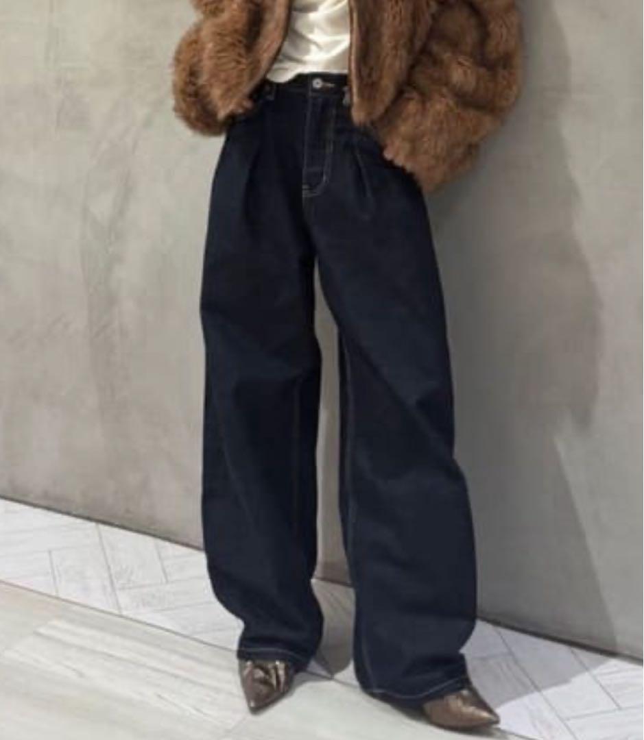 THROW by SLY J / W CURVE TUCKED パンツ