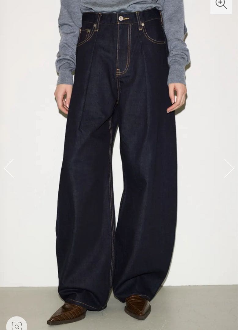 THROW by SLY J / W CURVE TUCKED パンツ