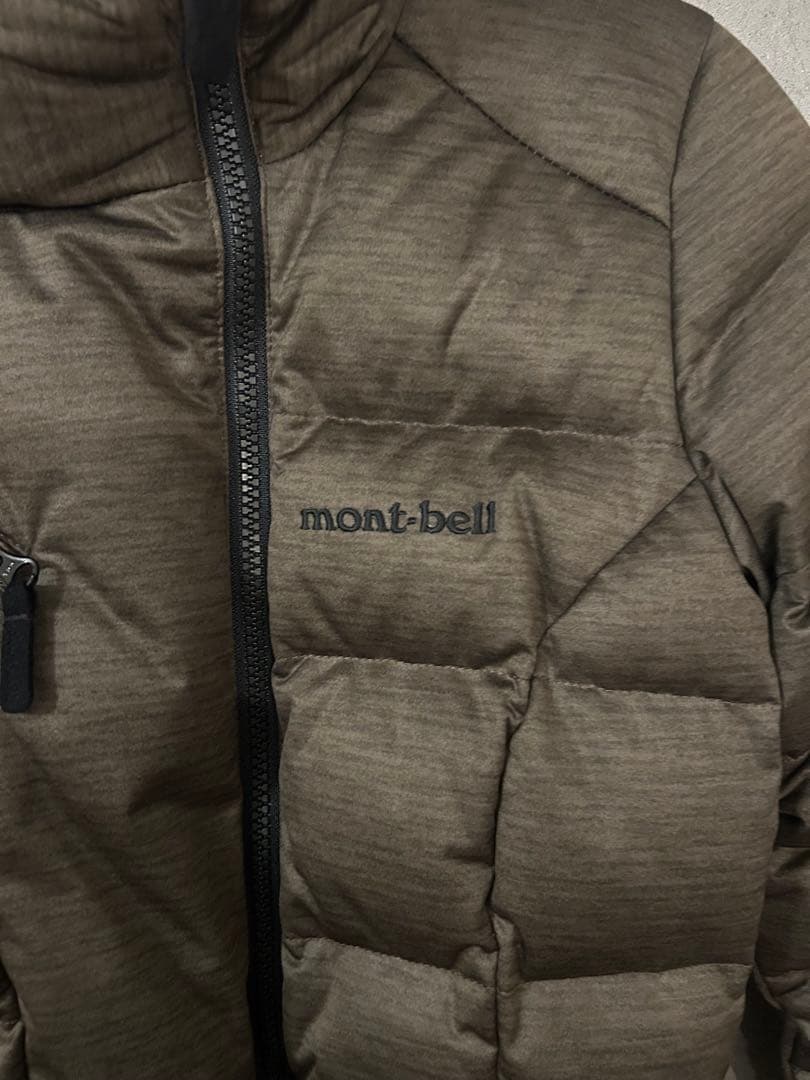 夢値下げ‼️極み美品★モンベル　ダウンジャケット　短丈　ドローコード