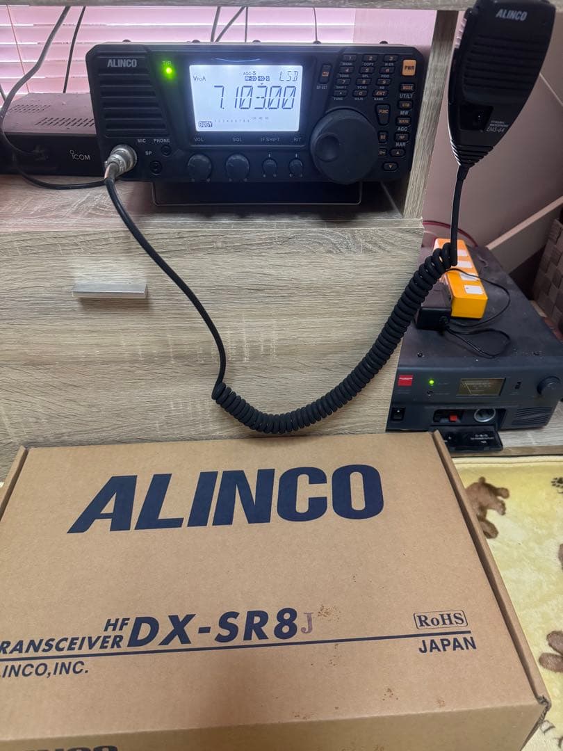 ALINCO DX-SR8J HFトランシーバー(分離キット(未使用))付き
