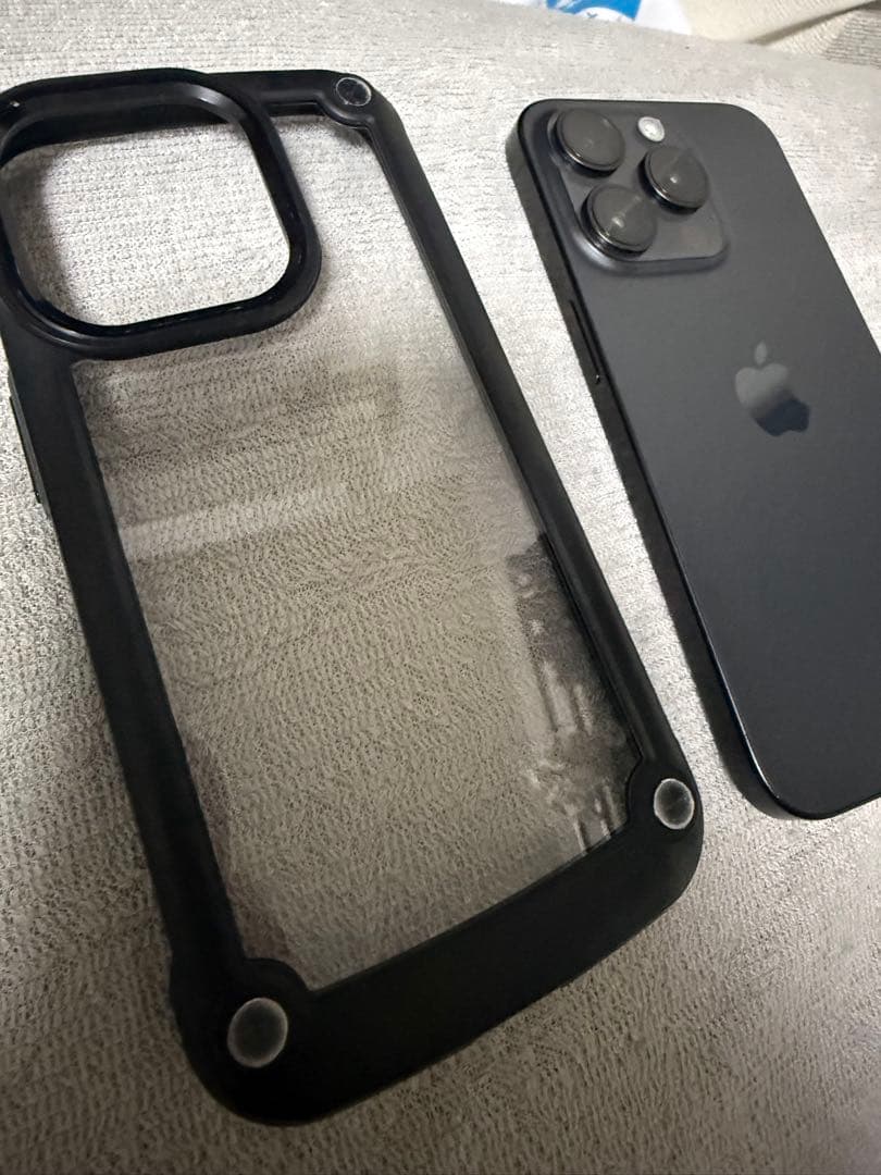 ケース付きsimフリーiPhone 15 Pro 256GB 86% 美品
