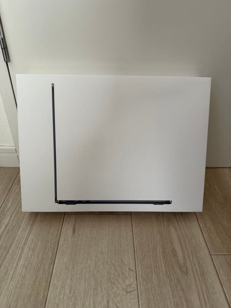 MacBook Air 13.6インチ M2 8GB 256GB SSD